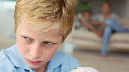 Veer_fan2043111_childabuse
