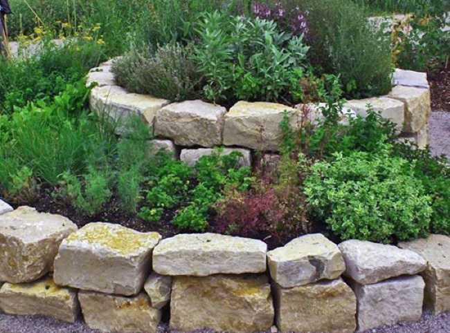 diy-herb-spiral DIY Herb Spiral