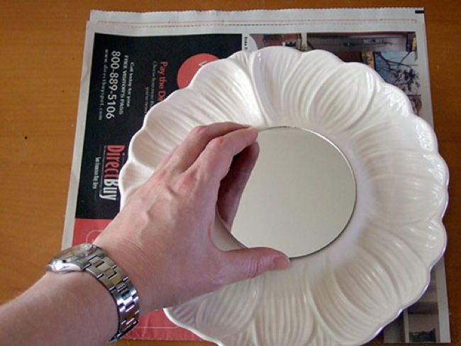 mirror Old Dishes DIY - Mirror