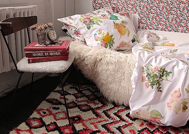 bedding DIY Dorm Room Decor - Bedding