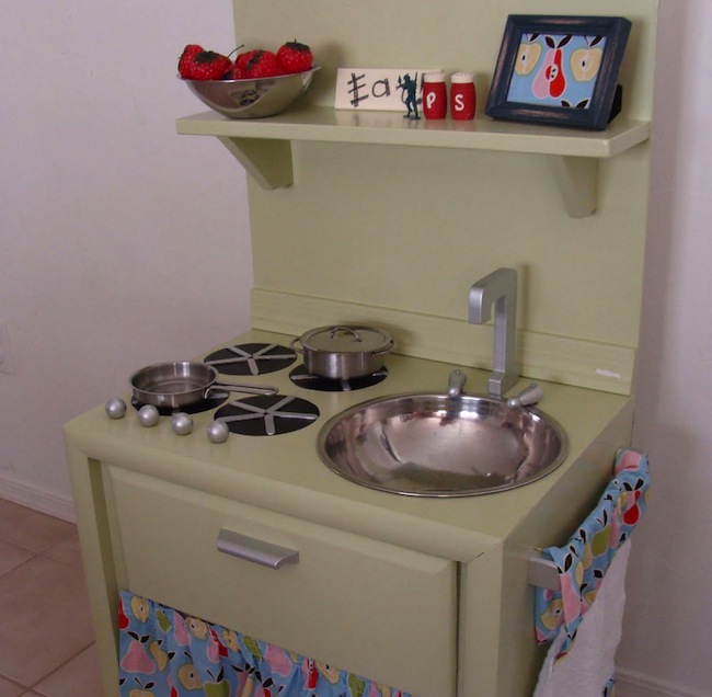 play-kitchen DIY Kids Furniture - Play Kitchen