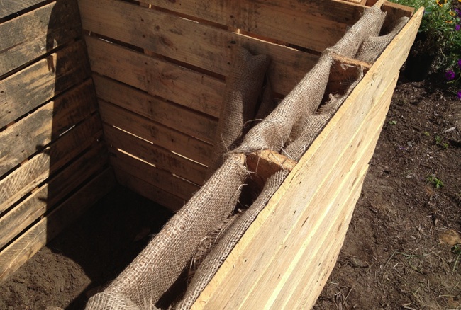 burlap How to Build a Compost Bin - Burlap