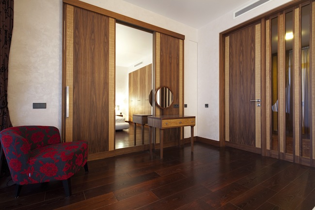 decorating-with-mirrors Decorating with Mirrors