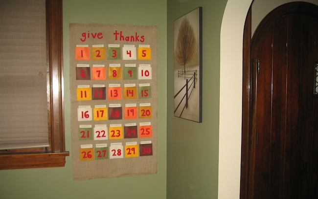 calendar DIY Thanksgiving Decor - Calendar