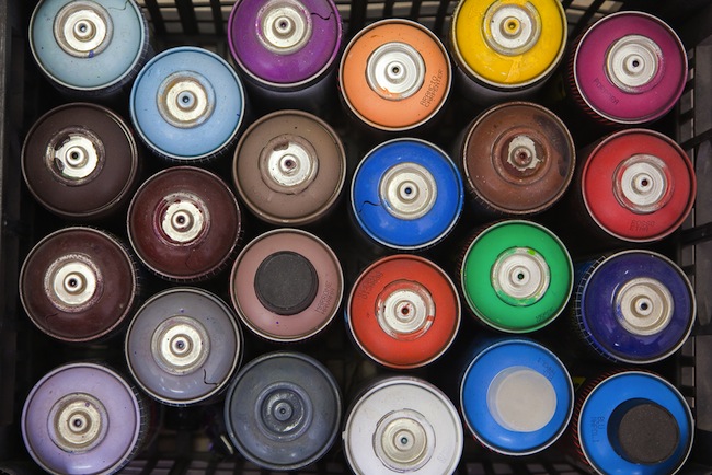spray-painting Spray Painting