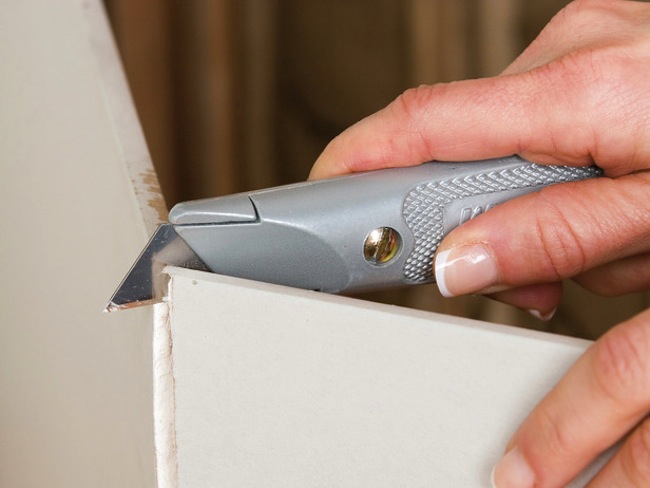 how-to-cut-drywall How to Cut Drywall