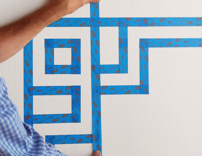 taping How to Paint Stripes on a Wall - Taping