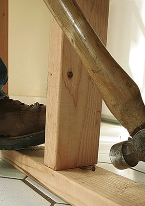 studs How to Build a Temporary Wall - Studs