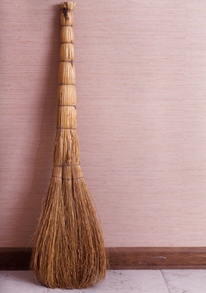 detail How to Clean Baseboards - Detail