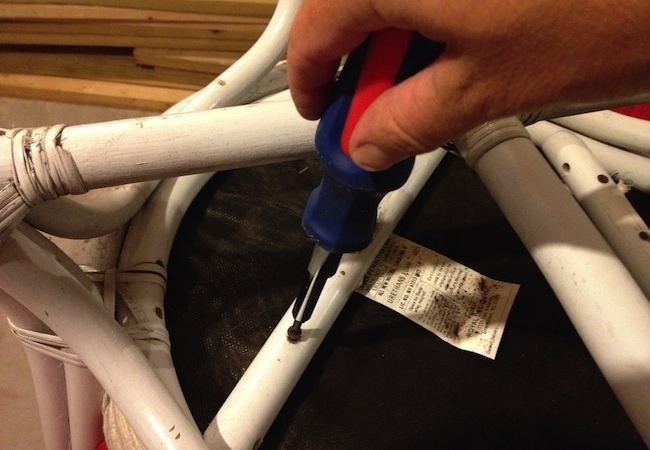 unscrewing How to Recover a Chair - Unscrewing