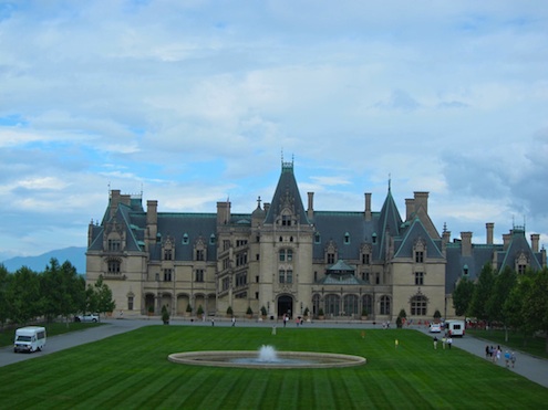 JDagmi-Biltmore-Estates-Front-View Biltmore Estate Tour
