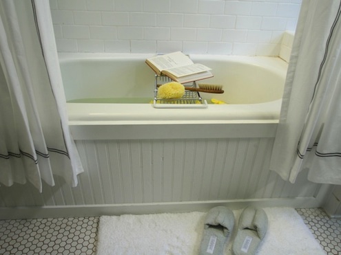 HGTV-original-Brian-Flynn_bathtub-surround-