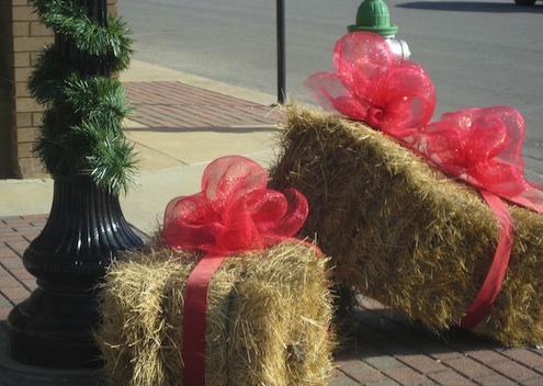 holidays Straw Bale DIY - Holidays