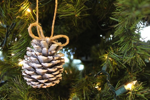 DIY Pinecone Ornaments