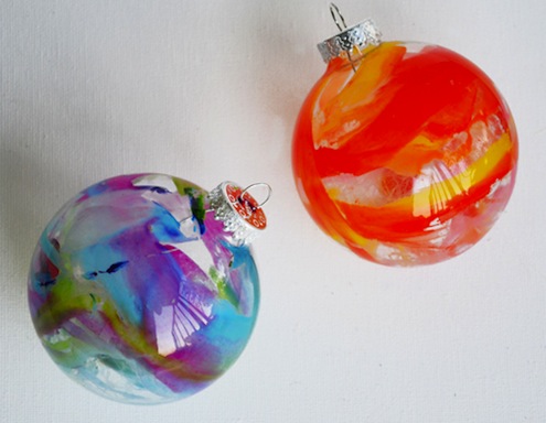DIY Melted Crayon Ornaments