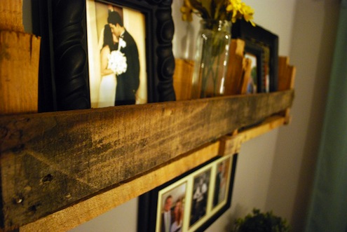 diy-shelves-shipping-pallets DIY Shelves - Shipping Pallets