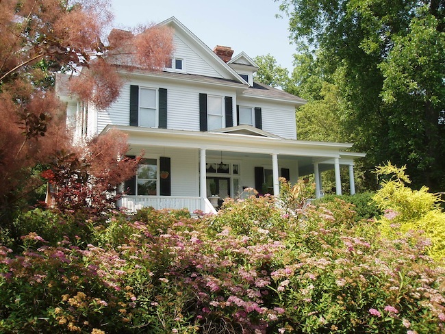 interior-architectural-details-to-add-charm - Old House Exterior Interior Architectural Details to Add Charm - Old House Exterior