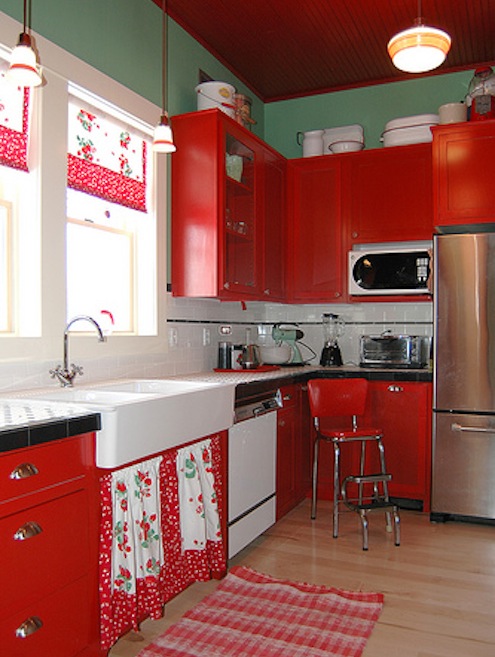 red-kitchen2 red-kitchen2