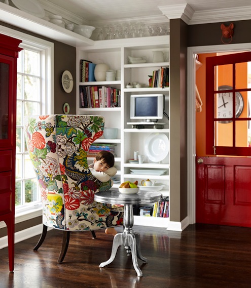 red-room-door red-room-door