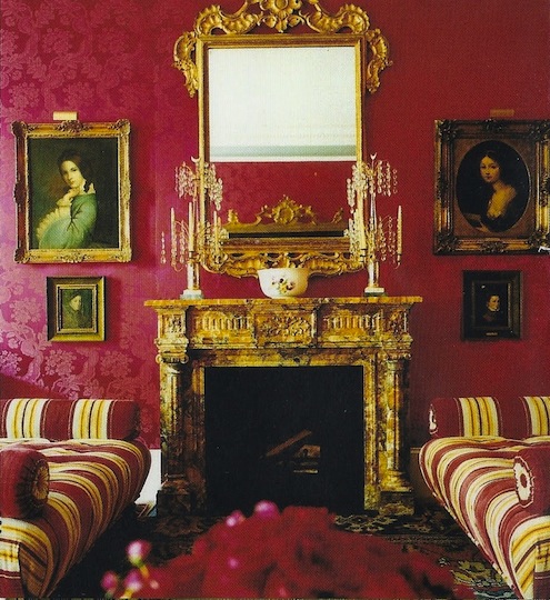 red-room9 red-room9