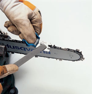 sharpening Chainsaw Maintenance - Sharpening