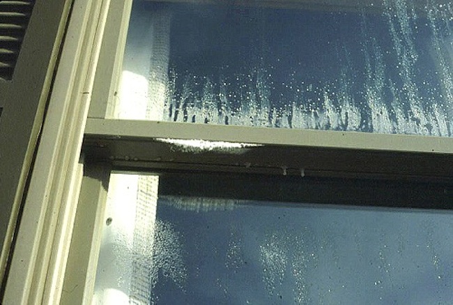 How-Dehumidifiers-Work How Dehumidifiers Work