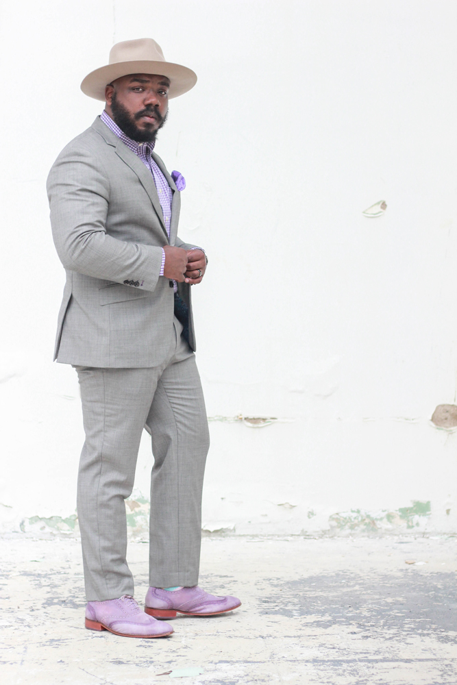 Kelvin Davis models a suit