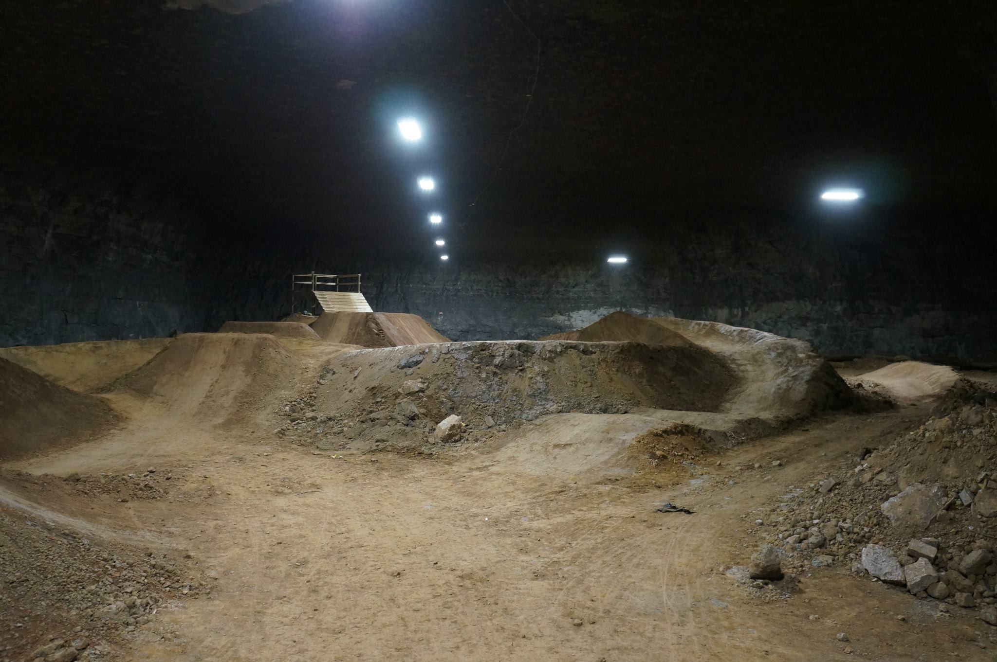 Sneak Peek Louisville Mega Cavern will House World's Largest