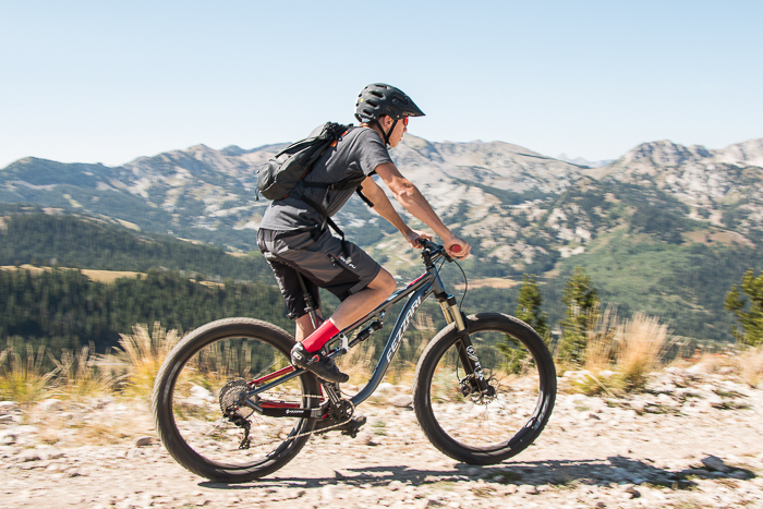 Cascade Peak 27.5+ mountain bike 