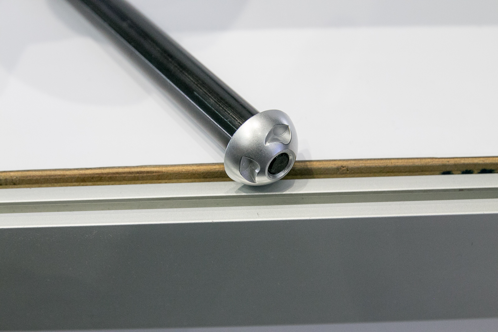 TPE16 Pinhead keys into new light weight frame locks, thru axle