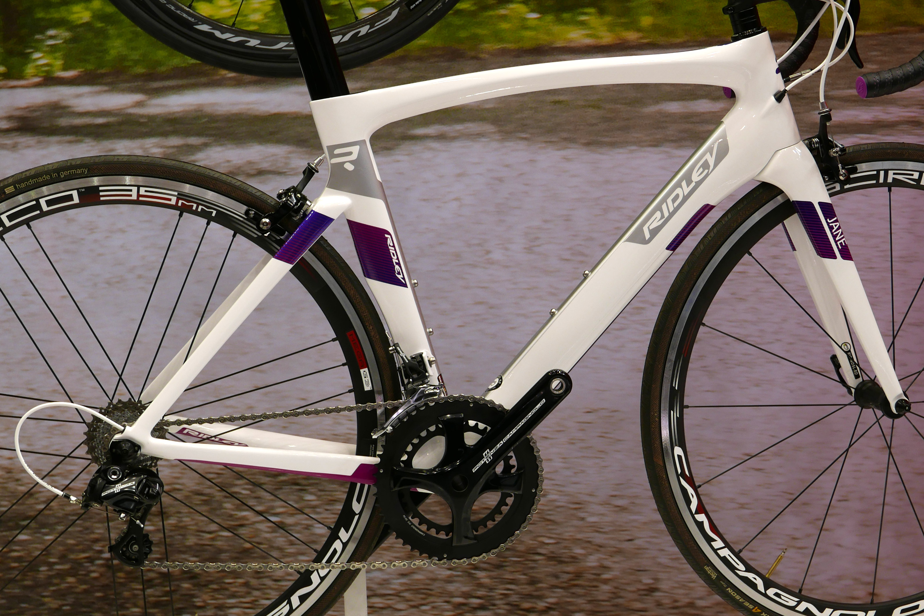 Ridley introduces new premium race bike 