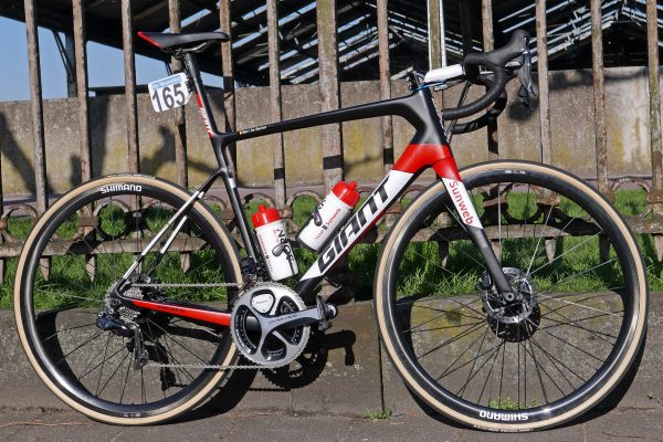 Flanders Pro Bike: Giant Defy Advanced 