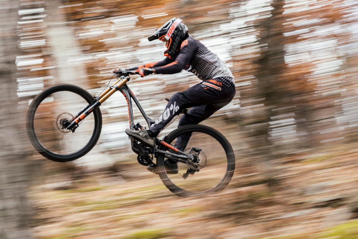 29er downhill mountain bike 