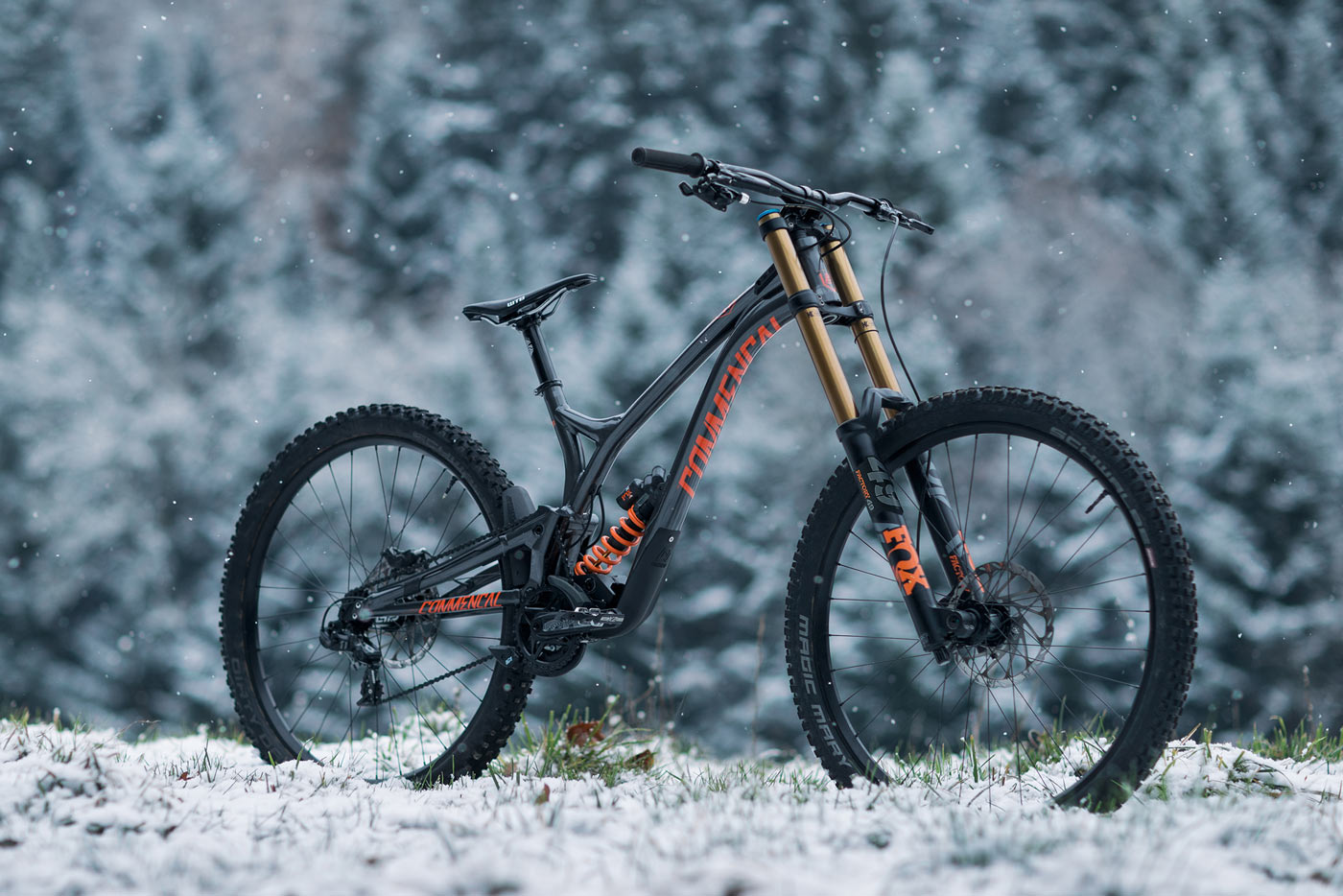 29er downhill mountain bike 