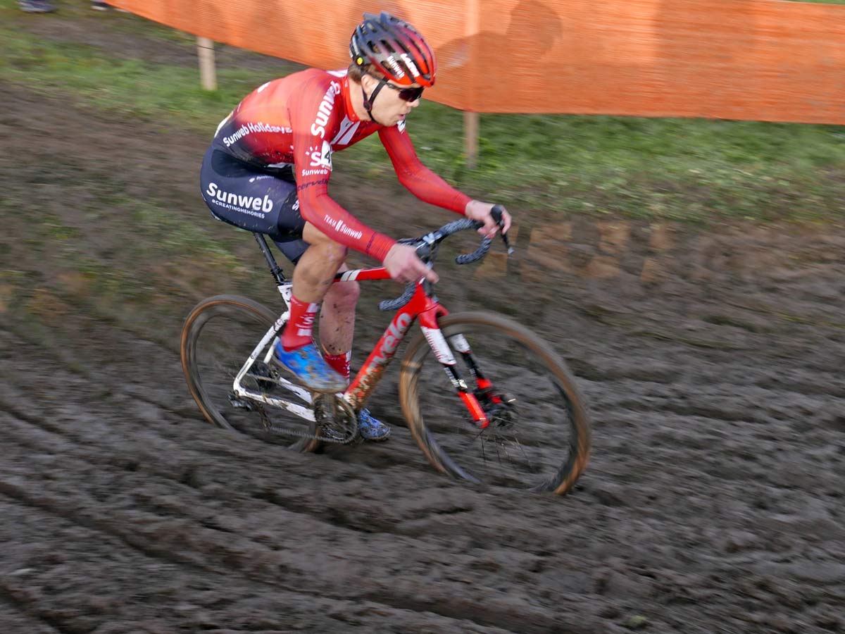 Aspero gravel bike 