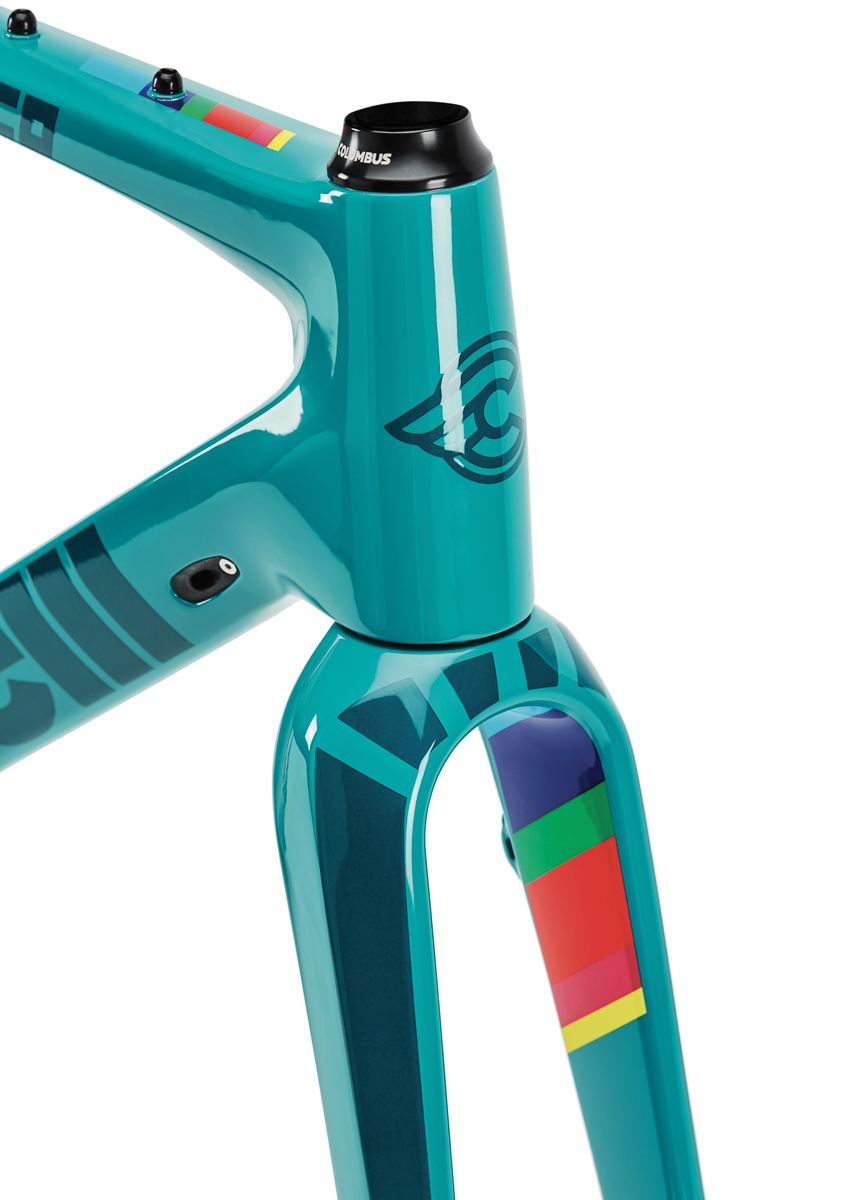 Cinelli King Zydeco gravel bike rocks 1 
