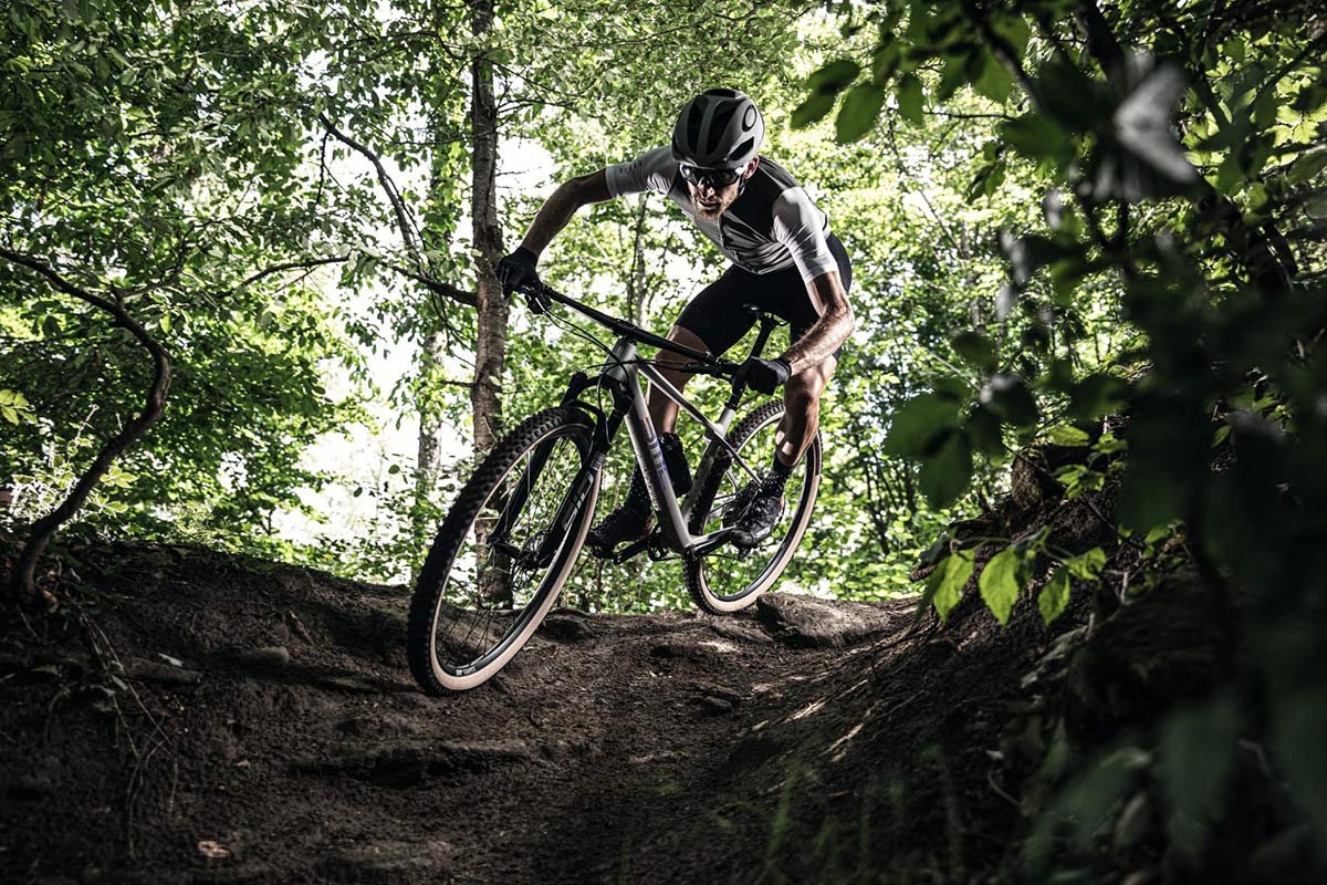 2021 BMC Twostroke hardtail race 