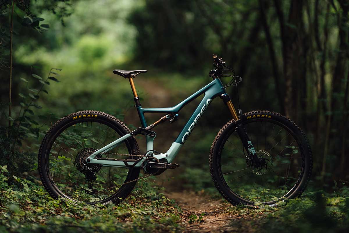 Orbea Rise e-MTB is ultra lightweight w 