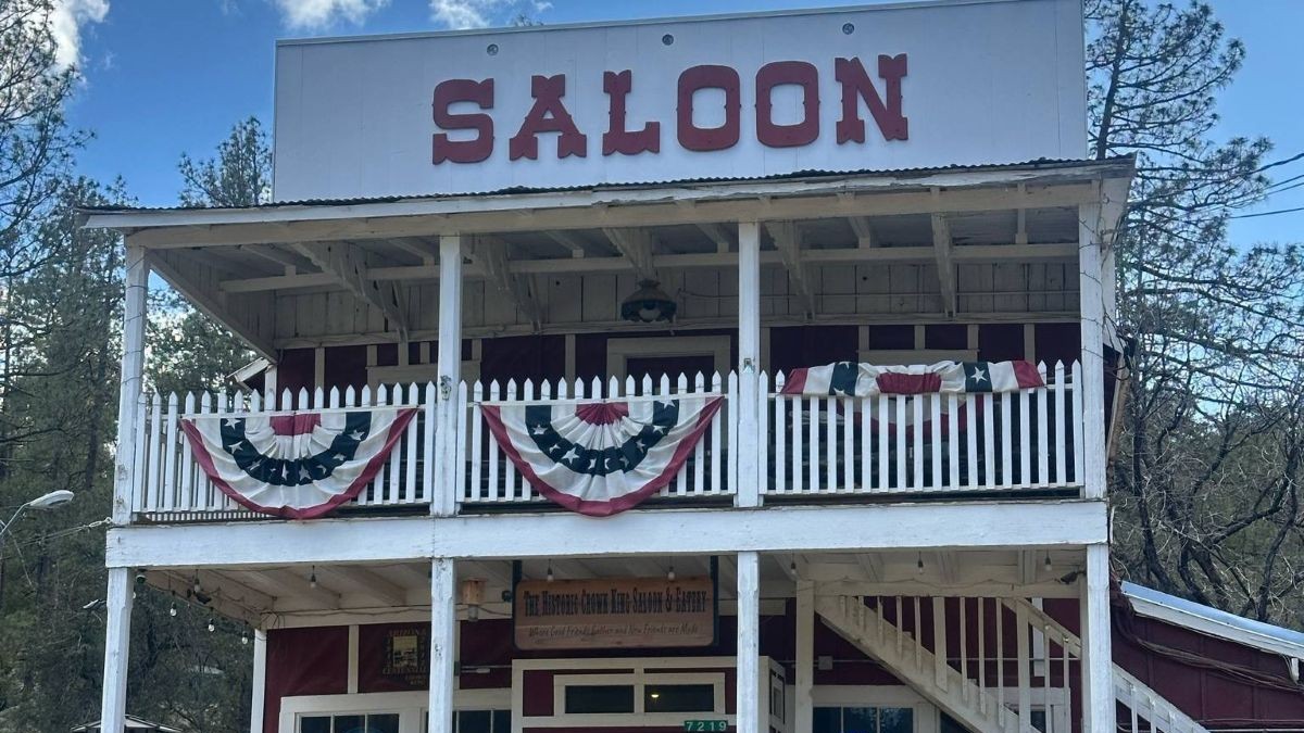 Legendary Aid Stations: Crown King at the Cocodona 250 Mile