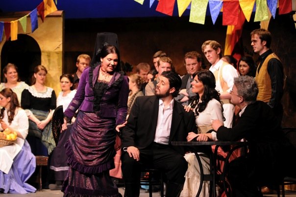 Vidal Hernando, Luisa Fernanda (with Mary-Jane Lee as Luisa Fernanda and Elizabeth Westwood-Smith as the Duquesa)