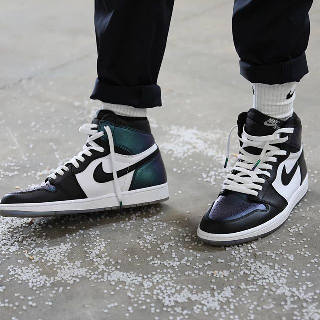 jordan 1 chameleon on feet