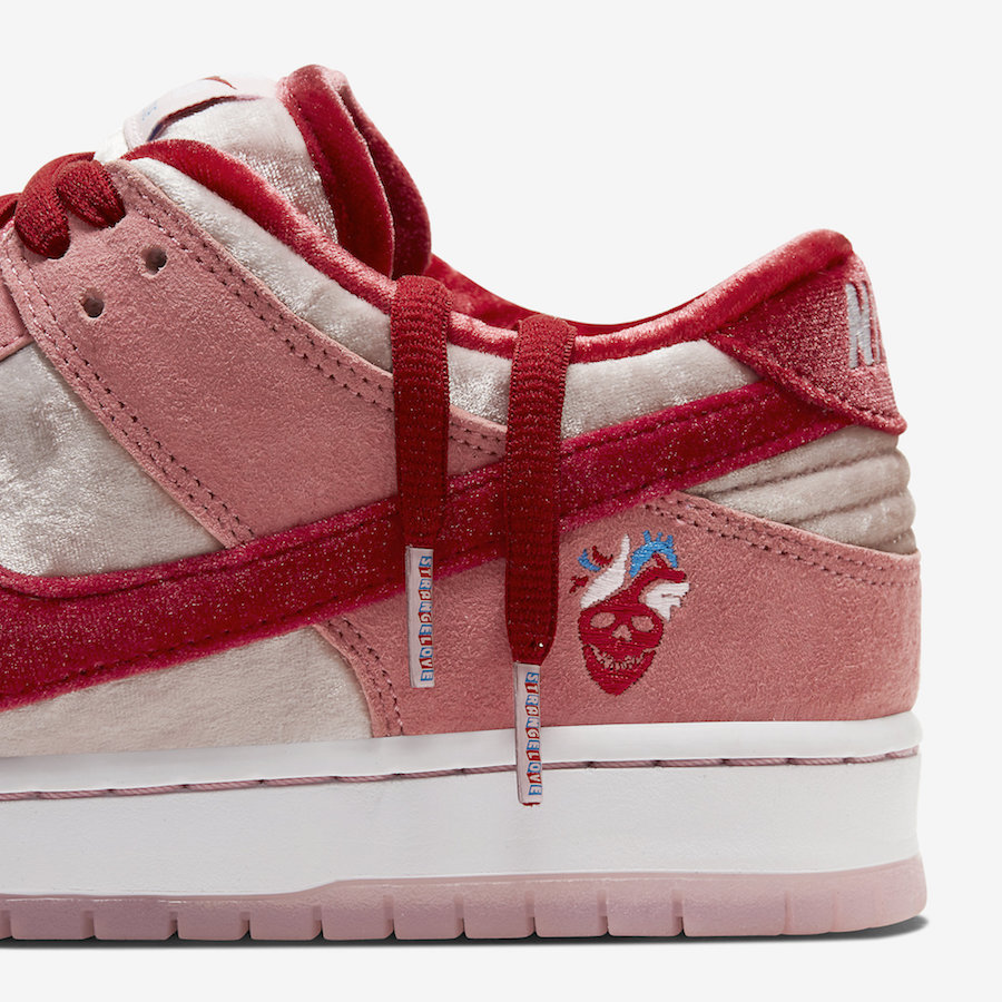 sb dunk strangelove release date