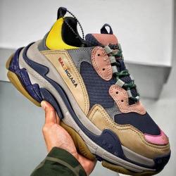 Balenciaga Triple S rep 1:1 Thtr??ng Chuyên hàng xách
