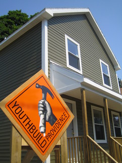 Slideshow_angle_house_sign