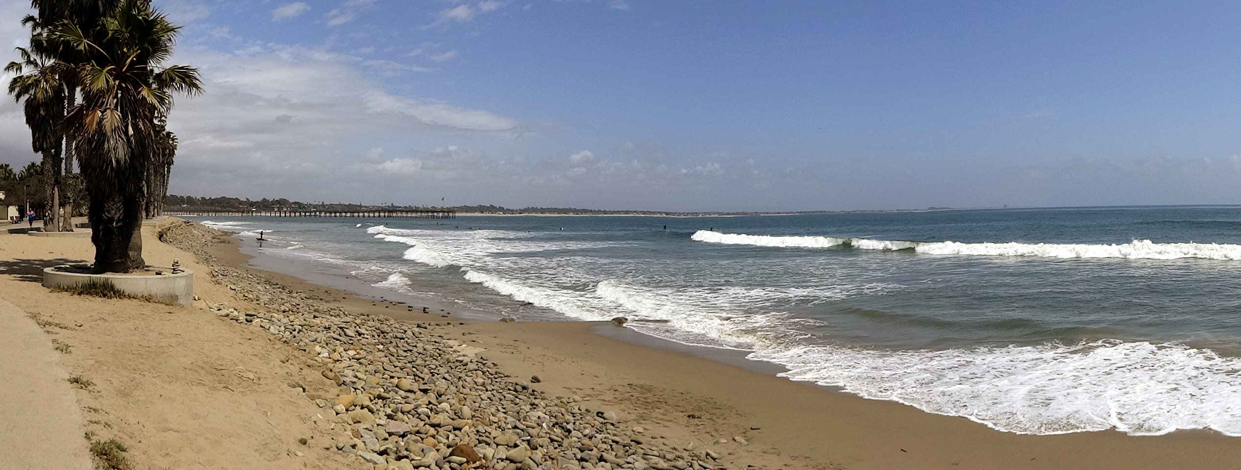 This is the Beach at Ventura. It's good here for the surfers, but that's about it. On the other side of the pier though is where the sandy beaches start that go for 20 or so miles. ... Ventura, Oxnard and Port Hueneme Harbors are where the dive boats start out from for the diving of the Northern Channel Islands.