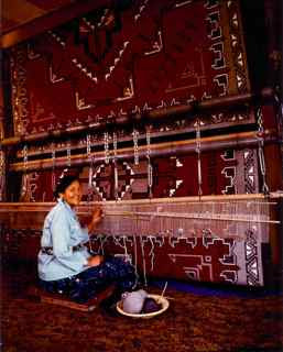 Mae Jim's Ganado Red Weavings