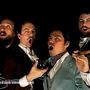 Guns_chorus_sq_90