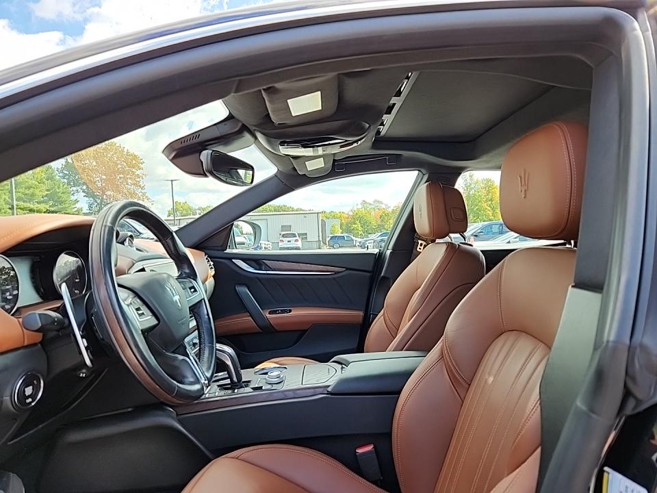 2022 Maserati Ghibli Modena Q4 AWD