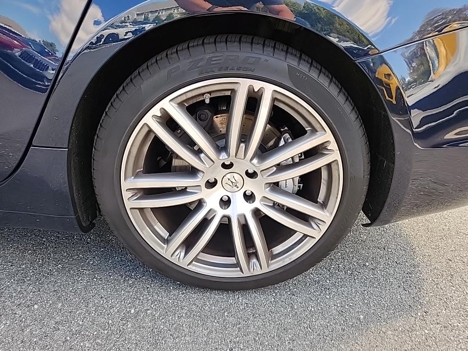 2022 Maserati Ghibli Modena Q4 AWD