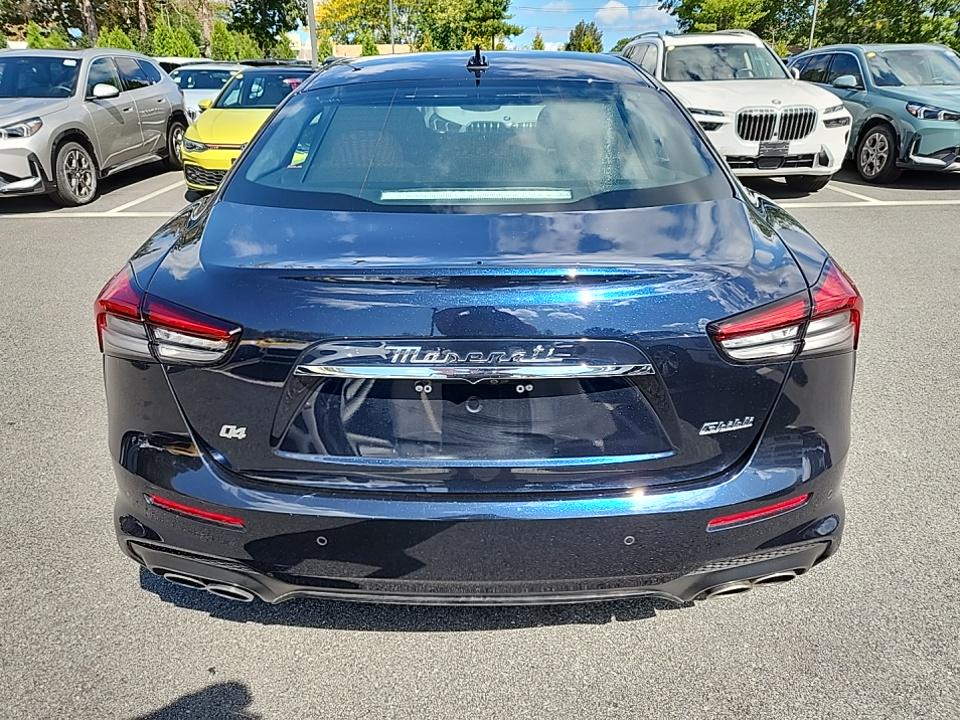 2022 Maserati Ghibli Modena Q4 AWD